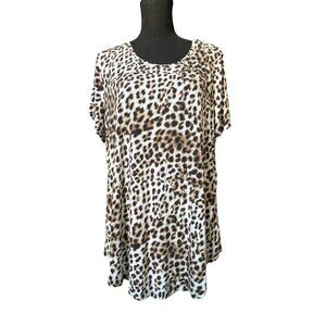 Large Animal Print Tunic Top Short Sleeve Scoop Neck Stretch Round Hem